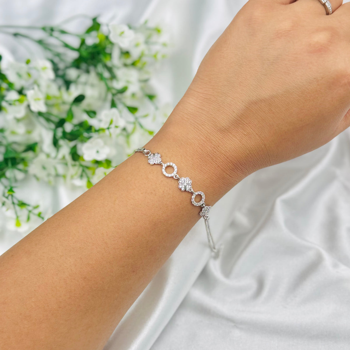 Damen Armband mit Stern und Diamantbesatz aus 925er Sterlingsilber WBI37