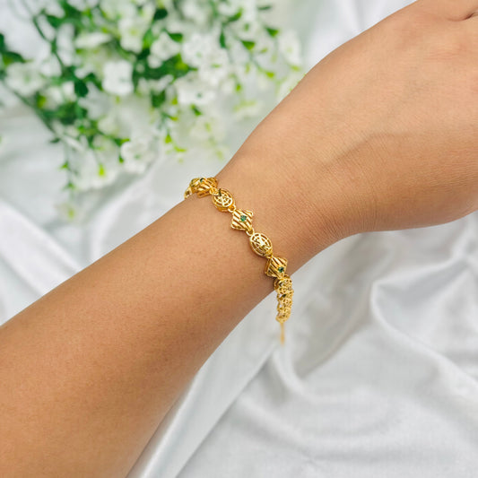 925 Silver Gold Plated Chain Bracelet with green stone WBI48