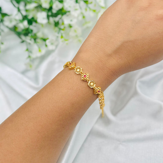 925 Silver Gold Plated Chain Bracelet with Red stone WBI49