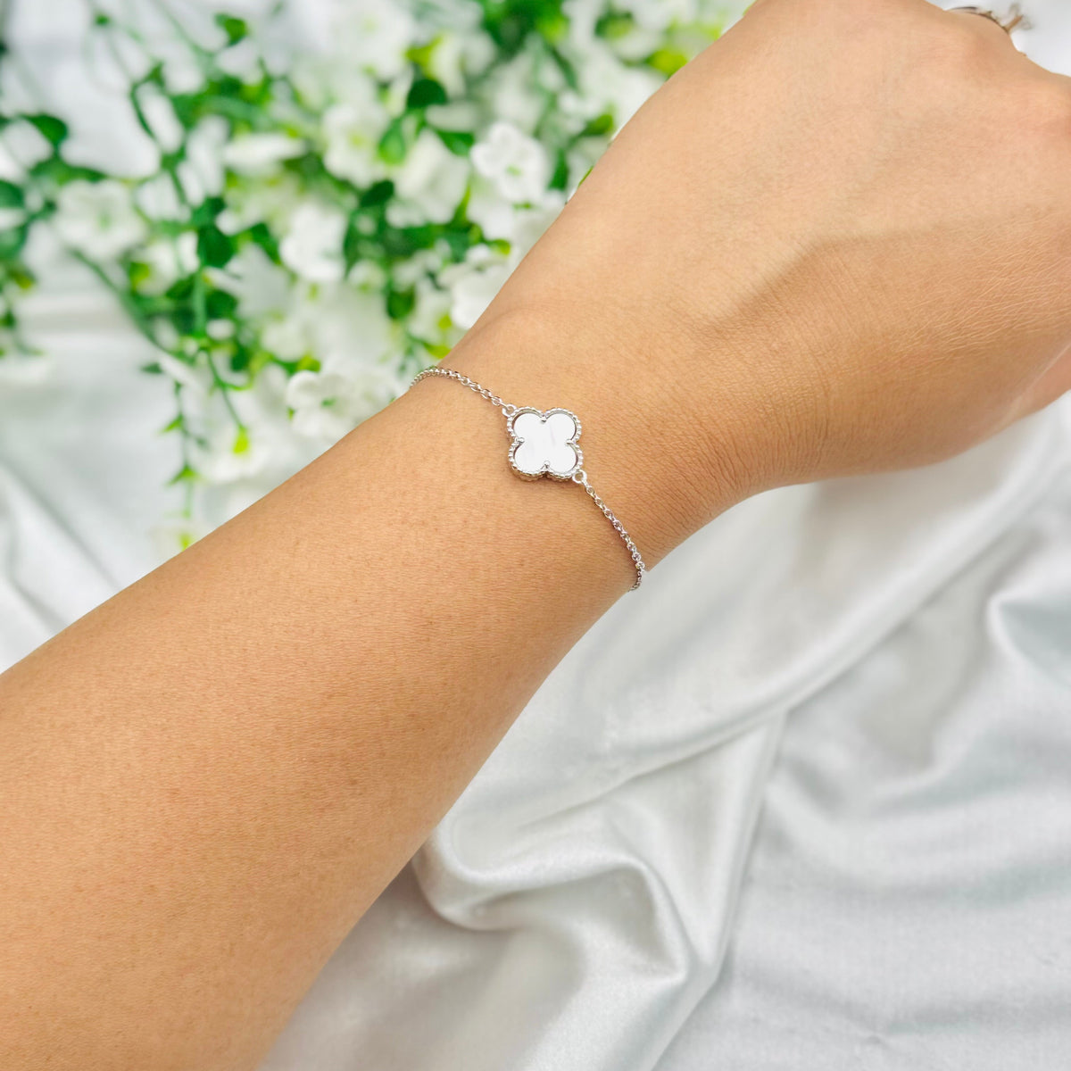 Vancleef White Clover Sterling Silver Bracelet WBV05