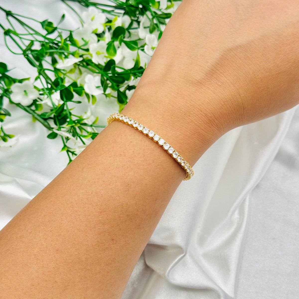 Women Gold Plated Tennis Bracelet With American Diamonds in  Silver In Canada WBT01
