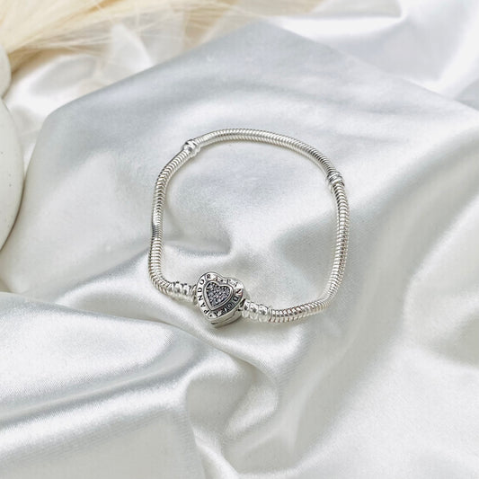 Pandora Moments Heart Snake Chain 925 Sterling Silver Bracelet PDB06