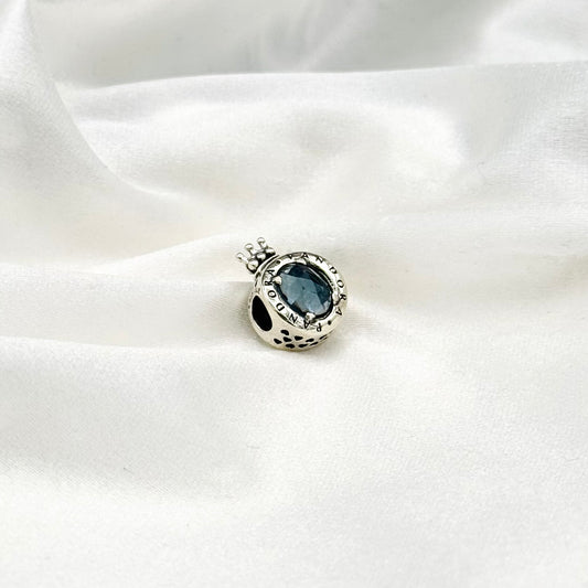 Pandora Blue Sparkling Crown O 925 Sterling Silver Charm PDC133