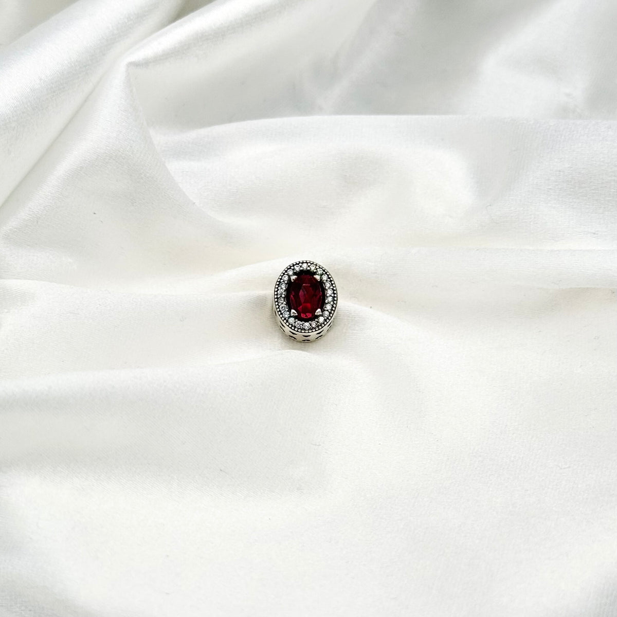 Pandora Oval Ruby 925 Sterling Silver Charm PDC136