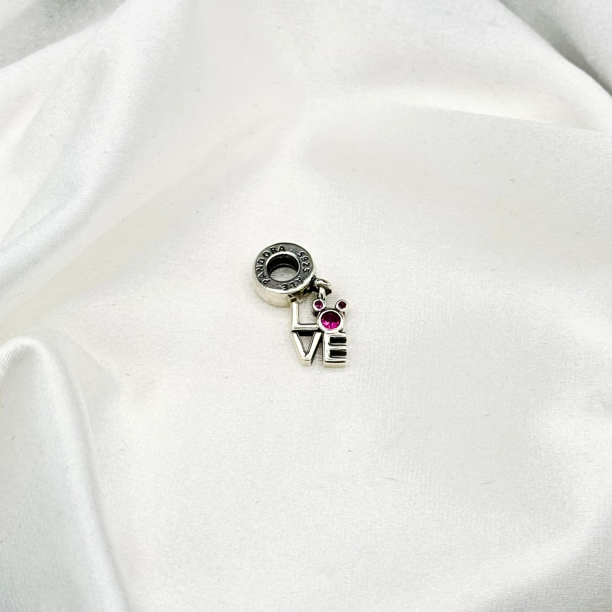 Pandora Disney Mickey Love Dangle Sterling Silver Charm PDC139