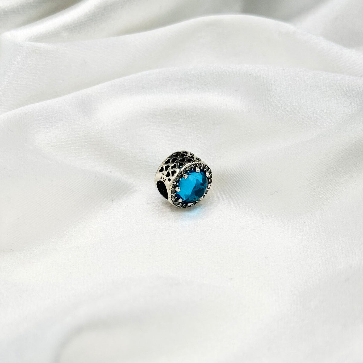 Pandora Sparkling Dark Blue Charm in Sterling Silver PDC155