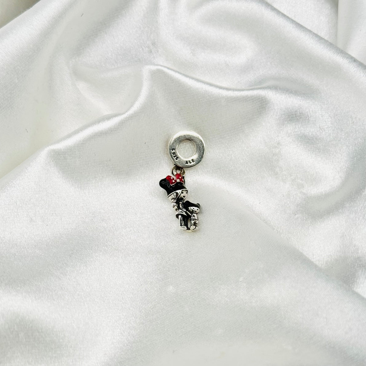 Pandora Disney Parks Mother and Child Dangle Charm in Sterling Silver PDC213