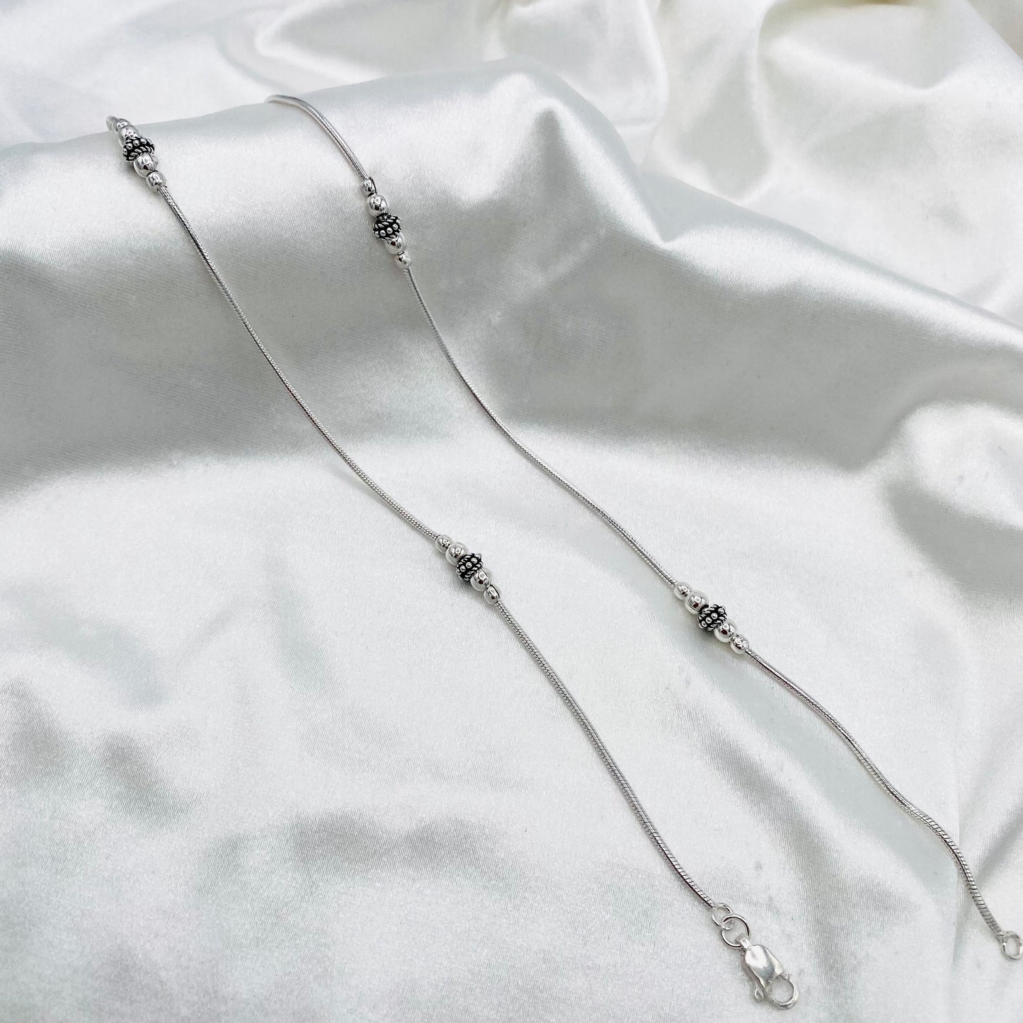 Women Tribal Dotted Beads Oxidized 925 Silver Anklet WAO03