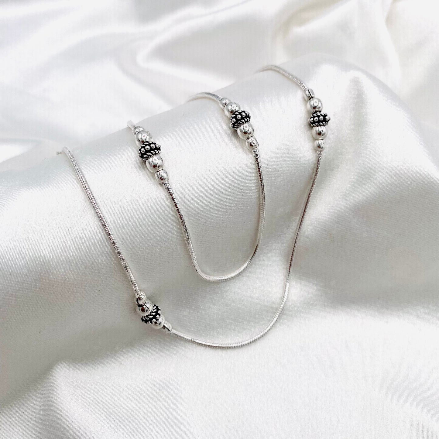 Women Tribal Dotted Beads Oxidized 925 Silver Anklet WAO03