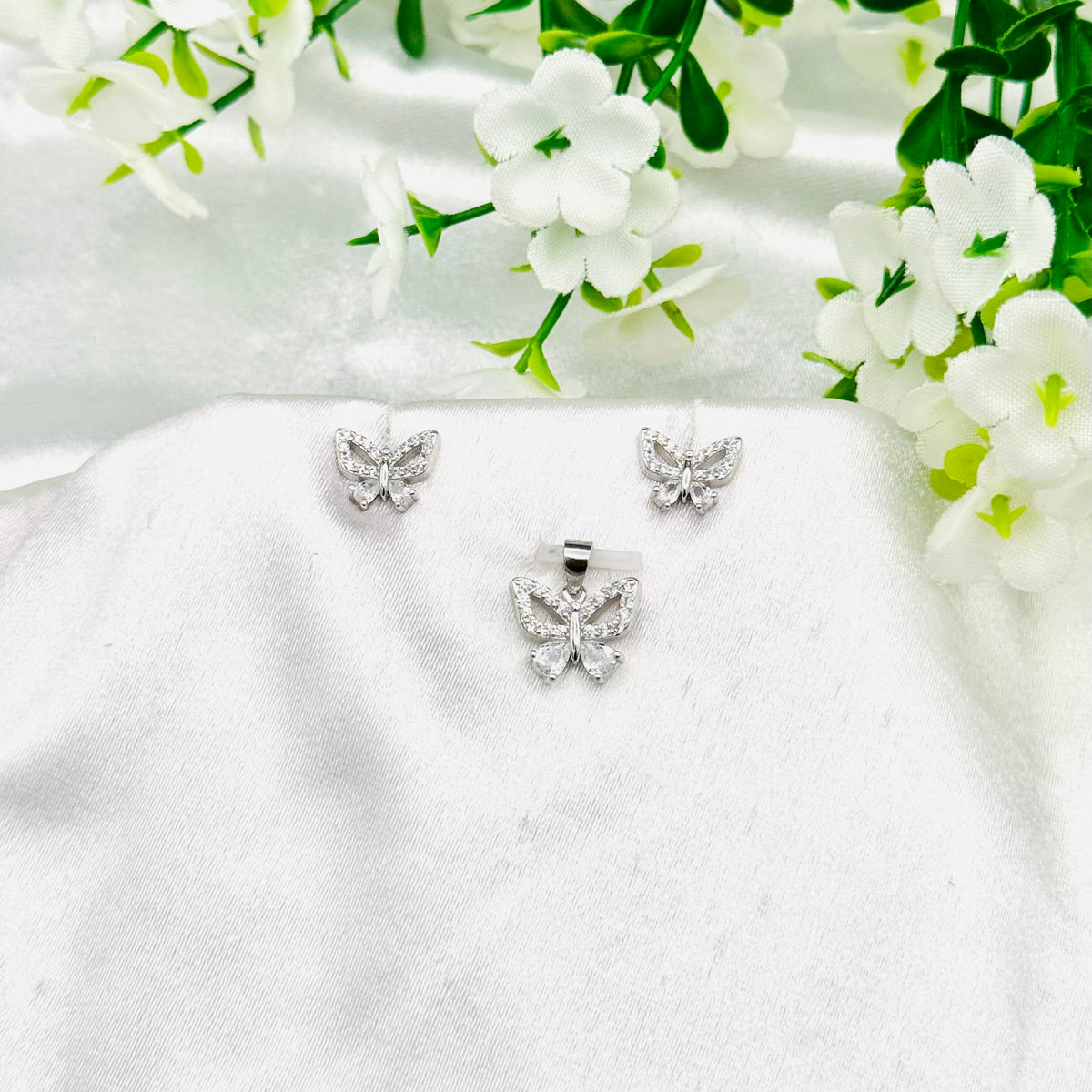 Women's 925 Silver Butterfly Pendant with Earring set SPI23