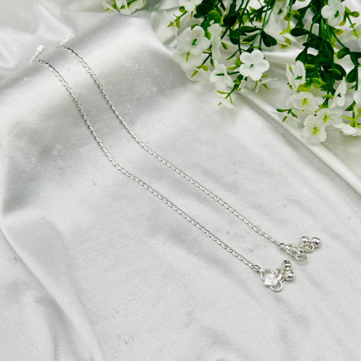 Women Snake Style Pure Silver Anklet with Ghungroo WAS53