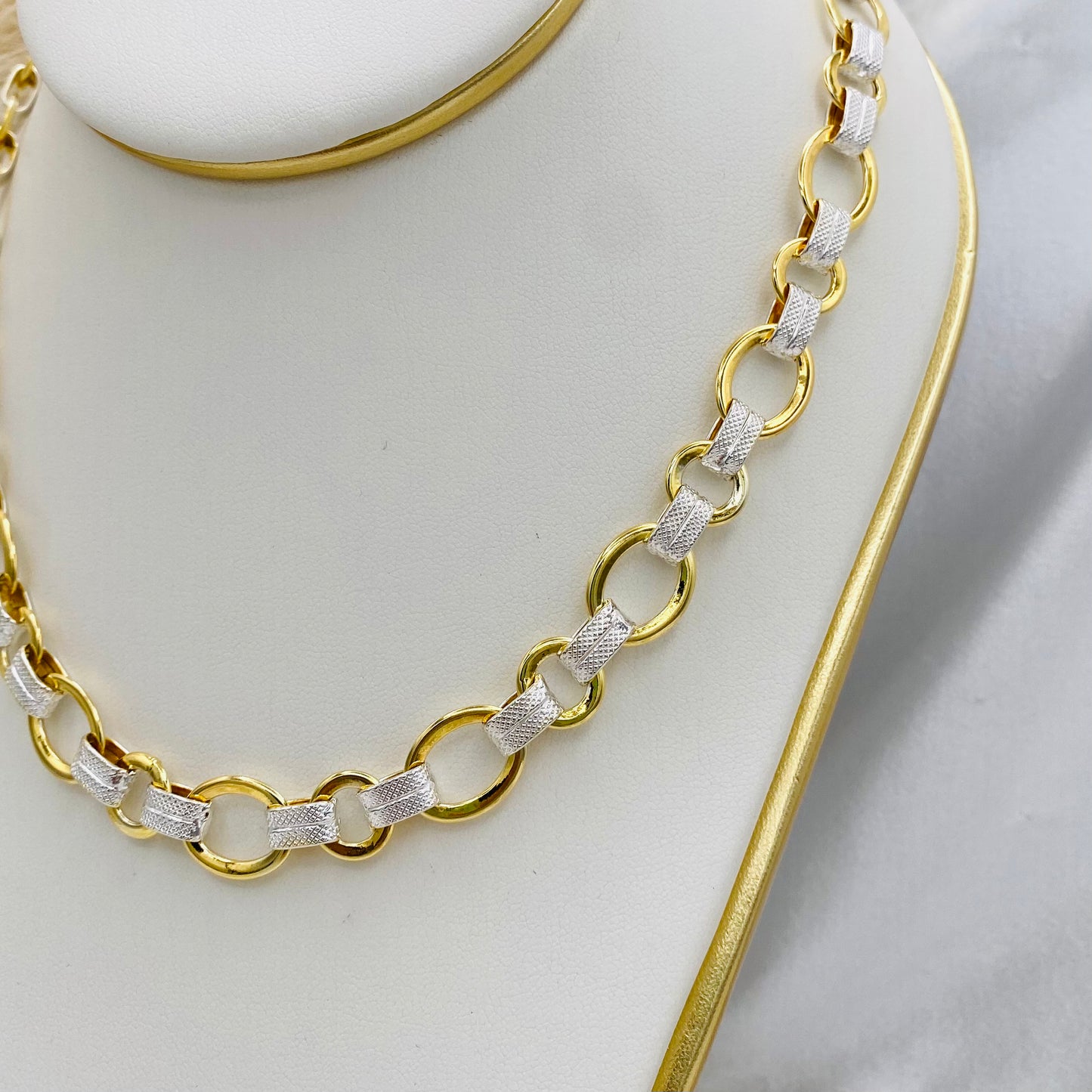 24K Gold Plated Oval Round Link Chain in 925 Sterling Silver MCH29