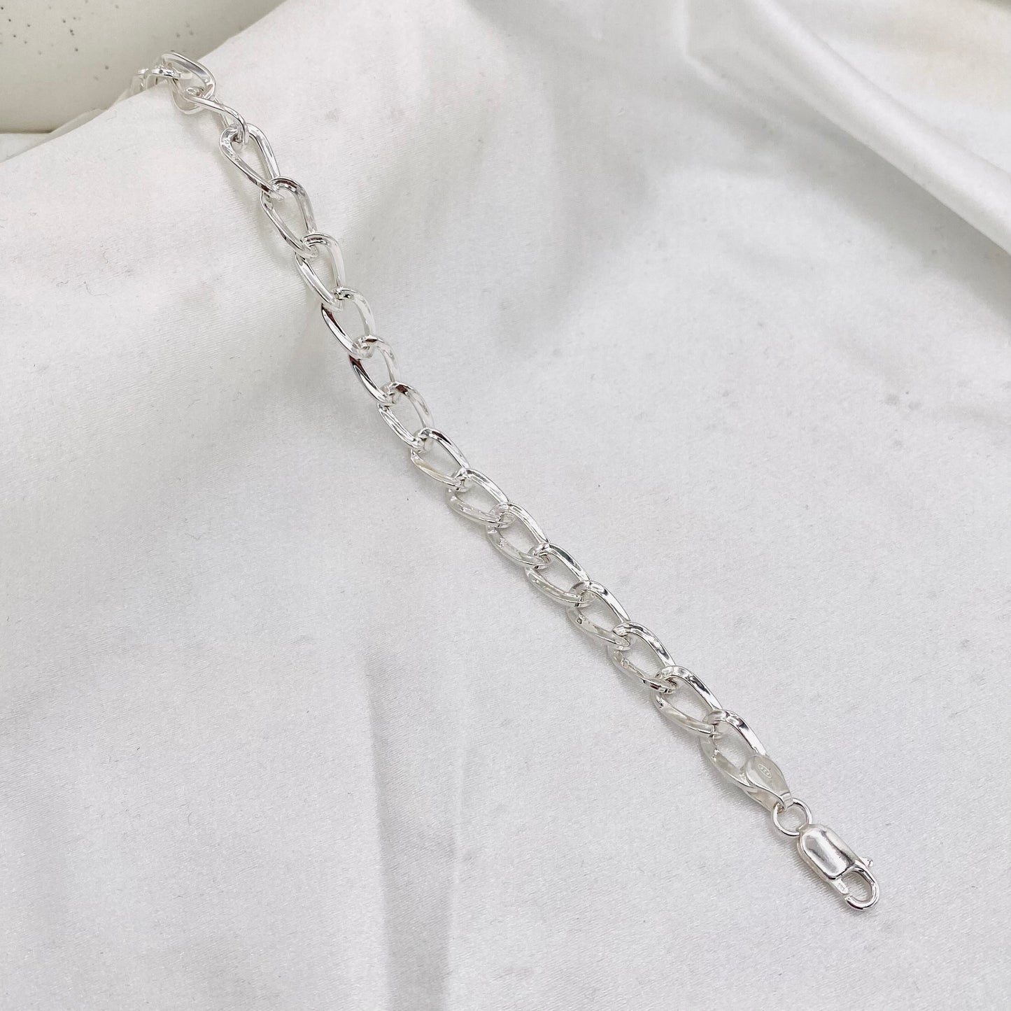 Mens Cuban style Silver Bracelet MBP38