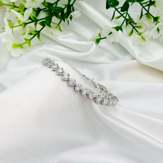Round Tennis Bracelet with Moissanites In 925 Sterling Silver WBT29