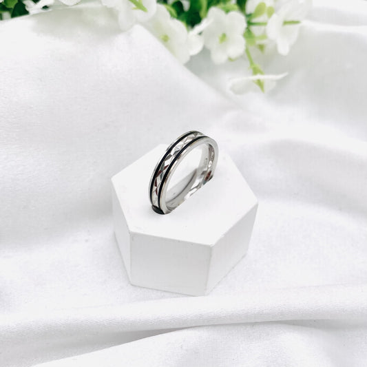 Unisex Black Enamel Bands In Sterling Silver URS34