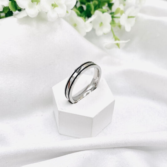 Unisex Black Enamel Bands In Sterling Silver URS29
