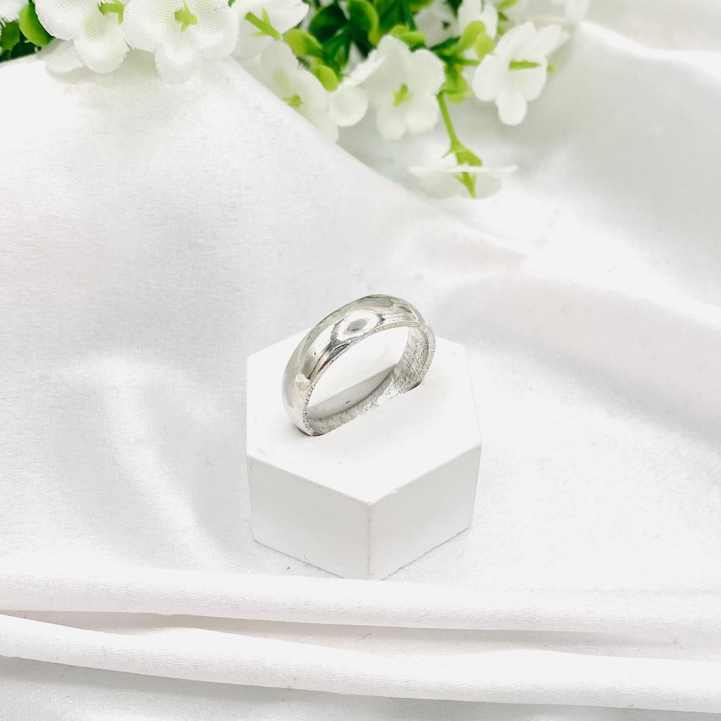 Unisex 100% Plain bands In Sterling Silver URS43