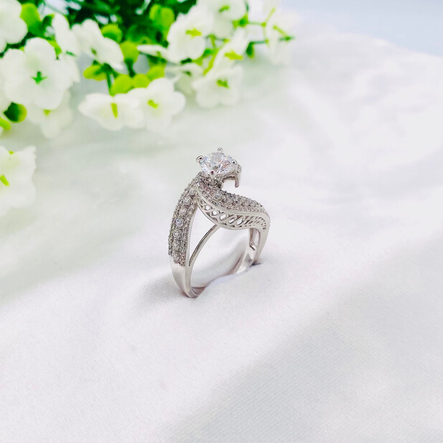 Women Silver Paris Ring WRI06