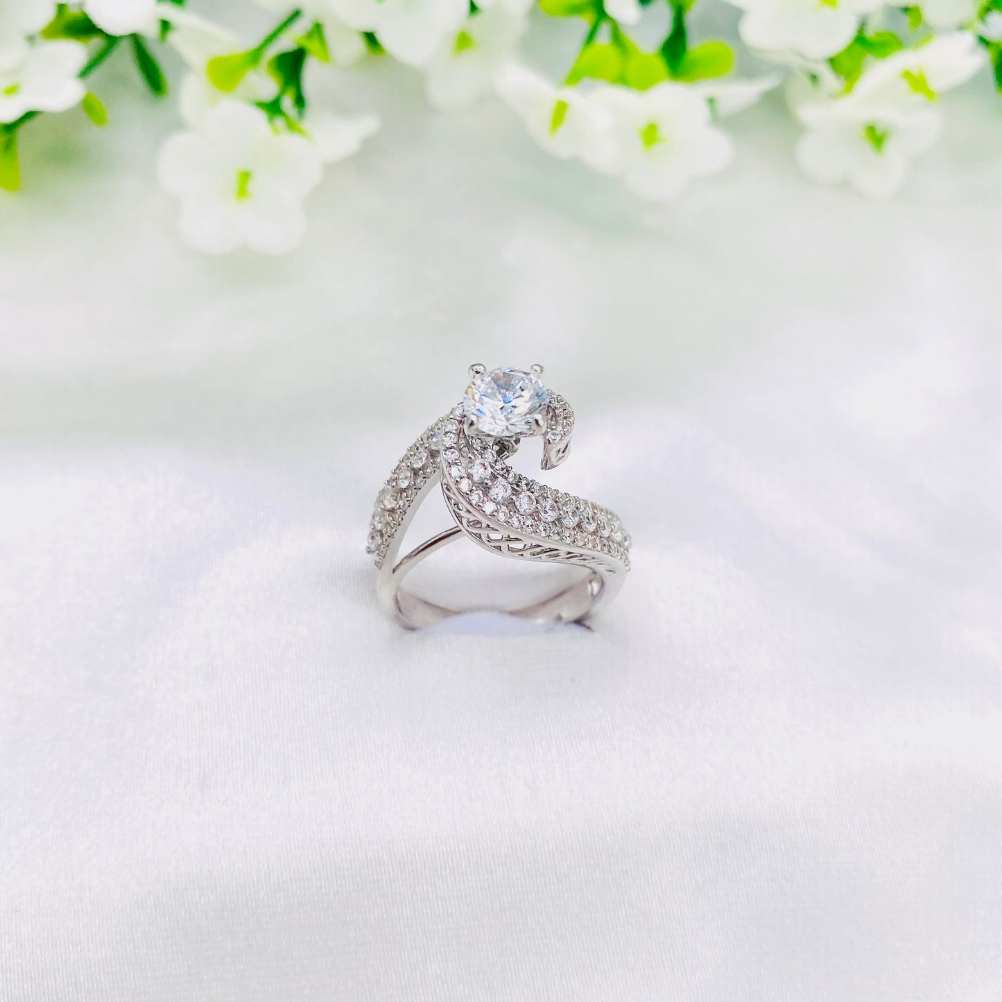 Women Silver Paris Ring WRI06