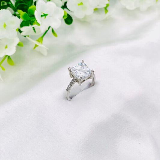Women Square cut Silver Ring WRI15
