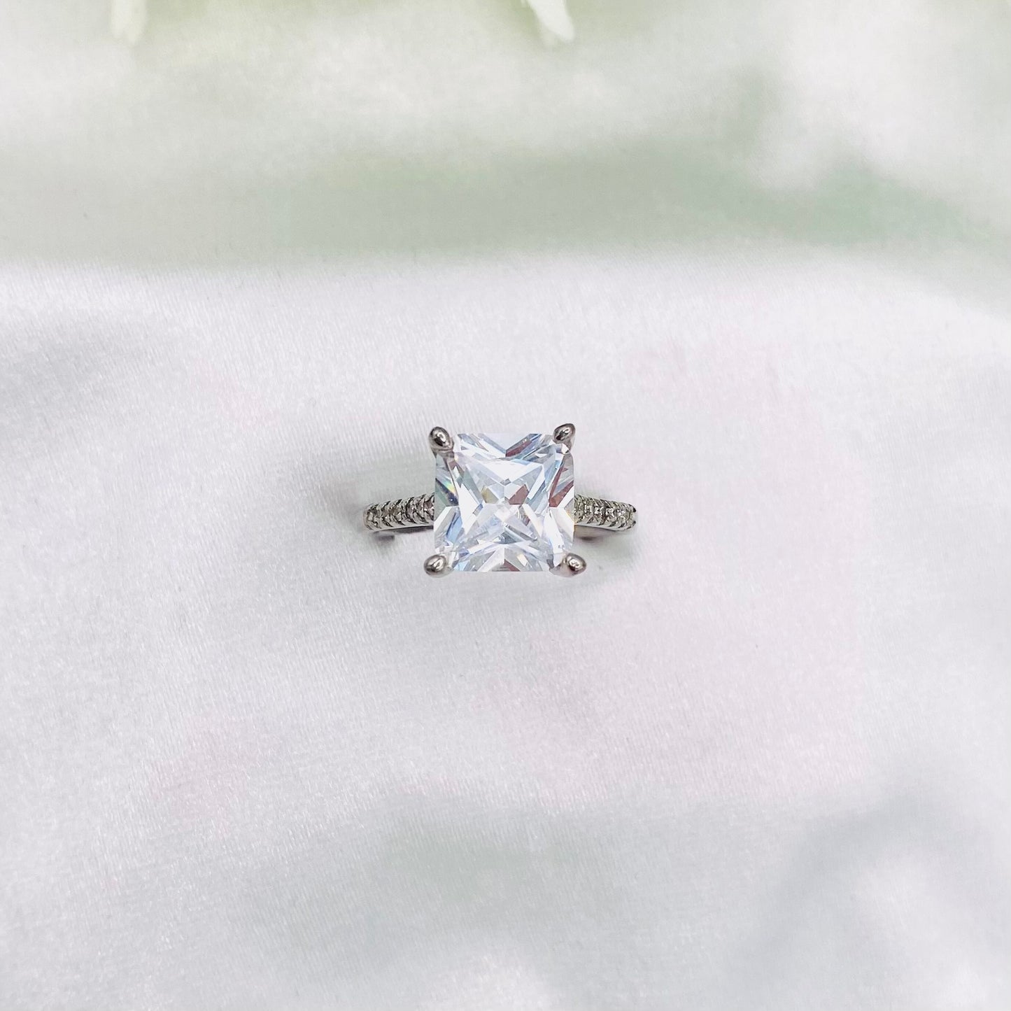 Women Square cut Silver Ring WRI15