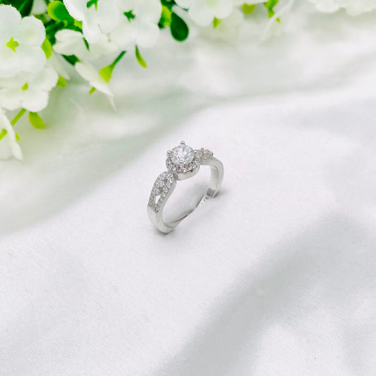 Women Round solitaire Silver WRI22