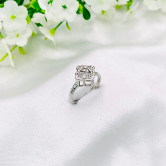 Women Round Dancing Diamond Silver Ring WRI23