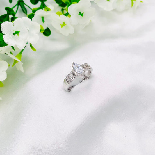 Women Marquise Solitaire Silver Ring WRI29