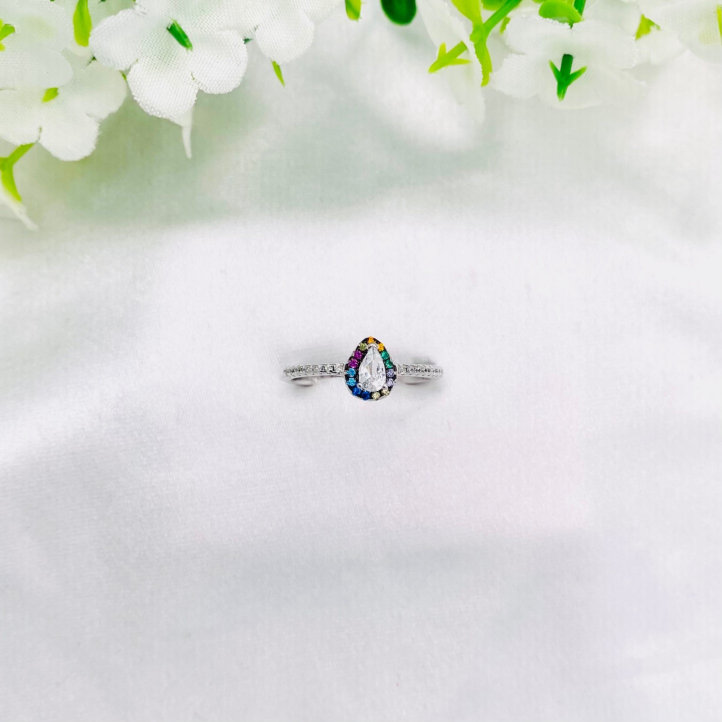 Women Pear shaped Multi-color Silver Ring WRI35