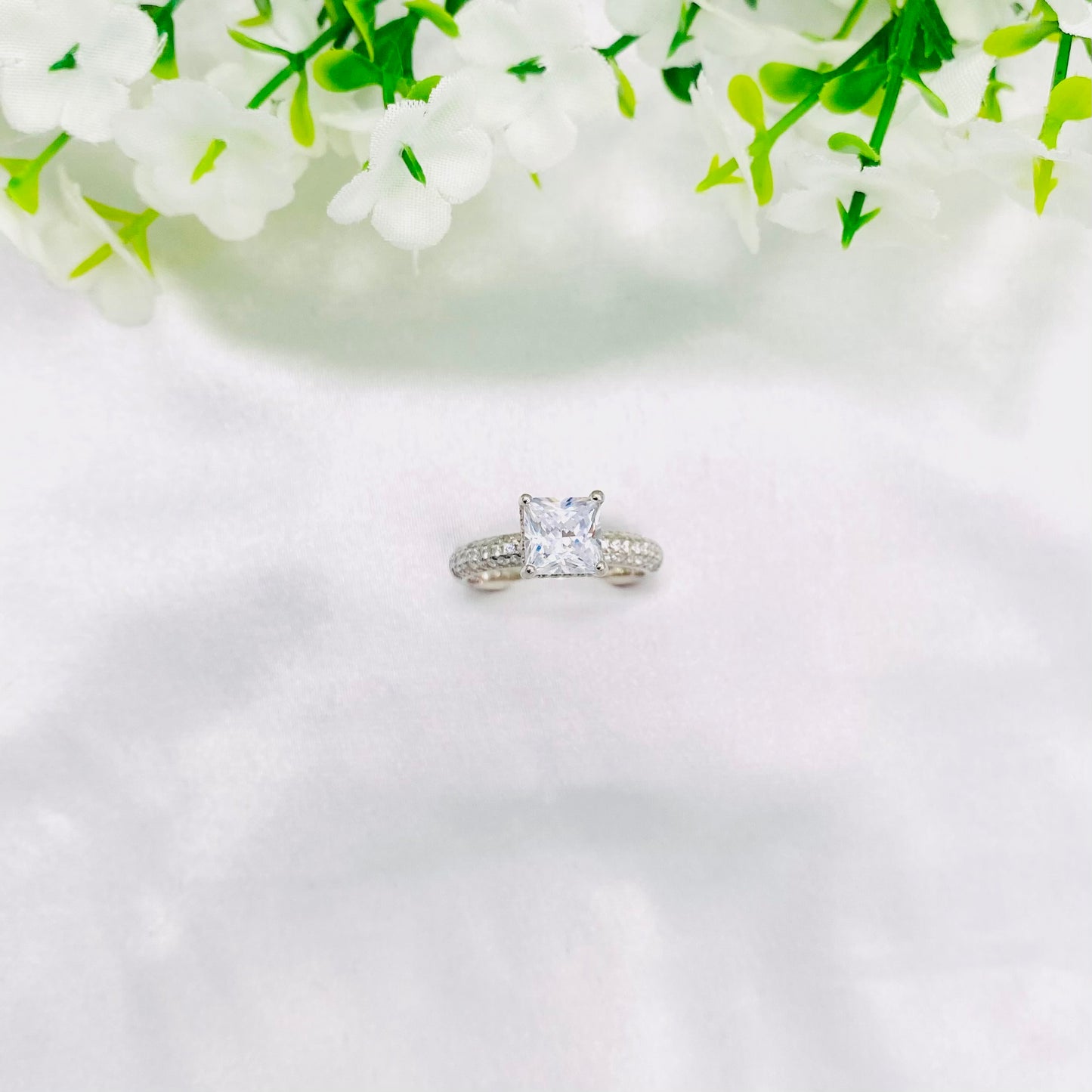Women Princess Solitaire Valentines Silver Ring WRI39