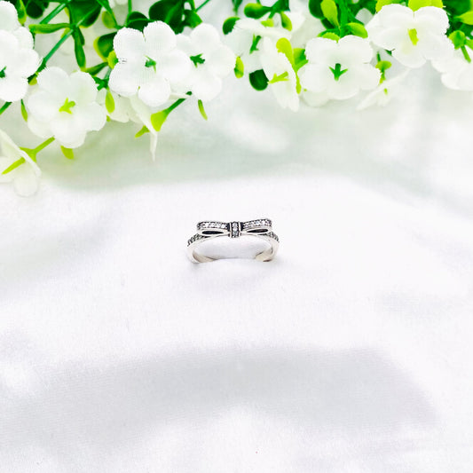 Women Silver bow Ring WRI49