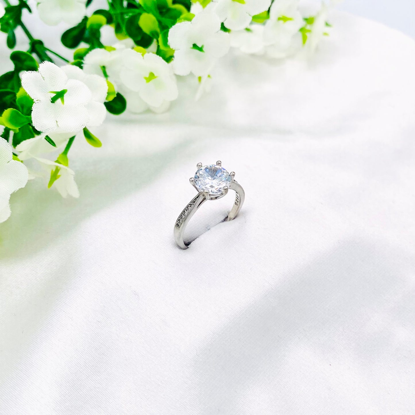 Women Solitaire Silver Ring WRI50