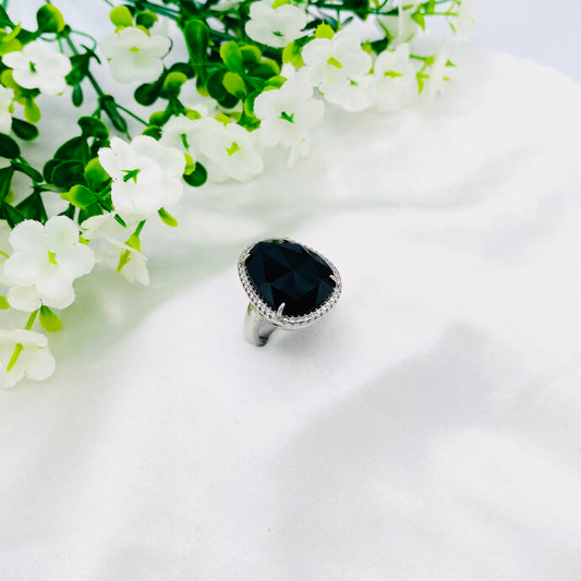 Women Black stone silver Ring WRI62