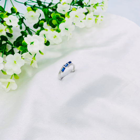 Women Silver Ring WRI83