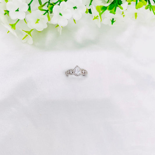 Women Pear shaped solitaire Silver Ring WRI91