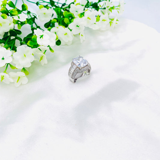 Women Chunky Solitaire Silver Ring WRI99