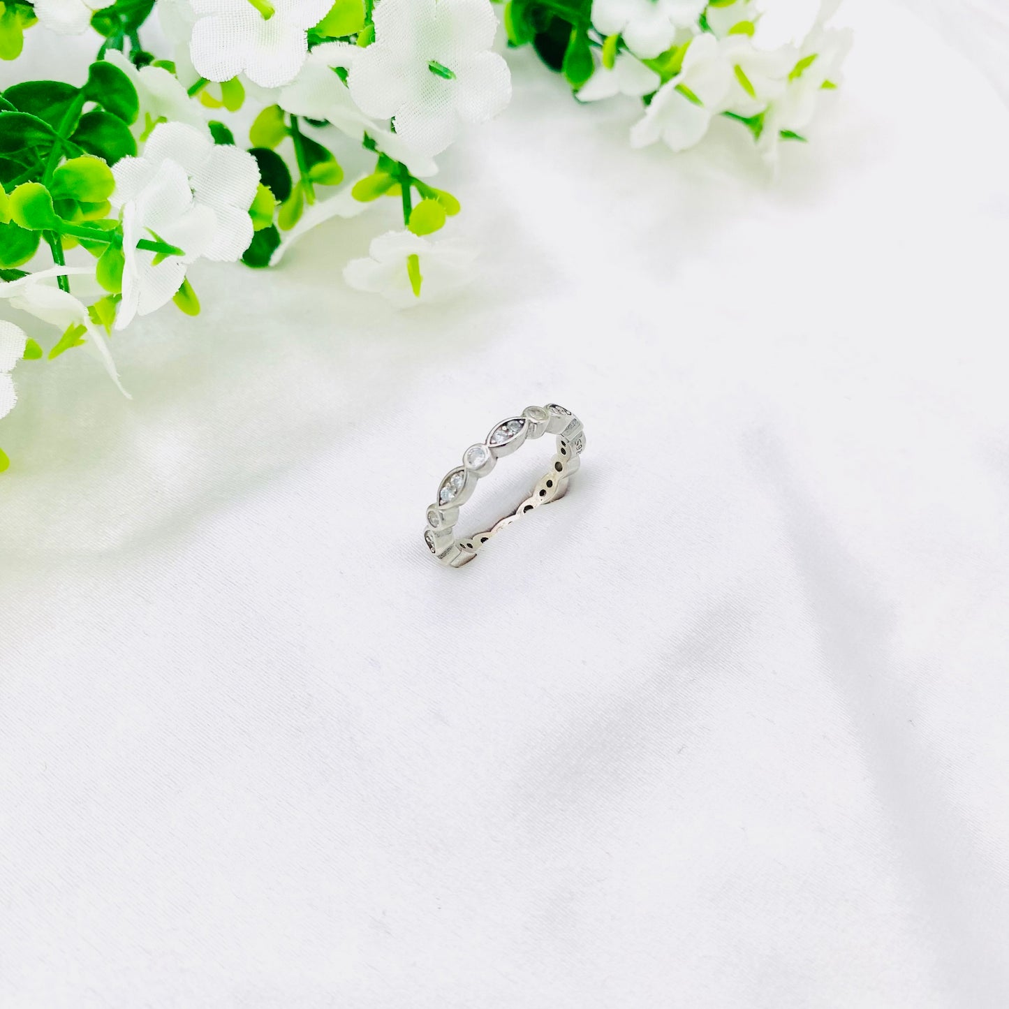 Women Silver Band WRI108