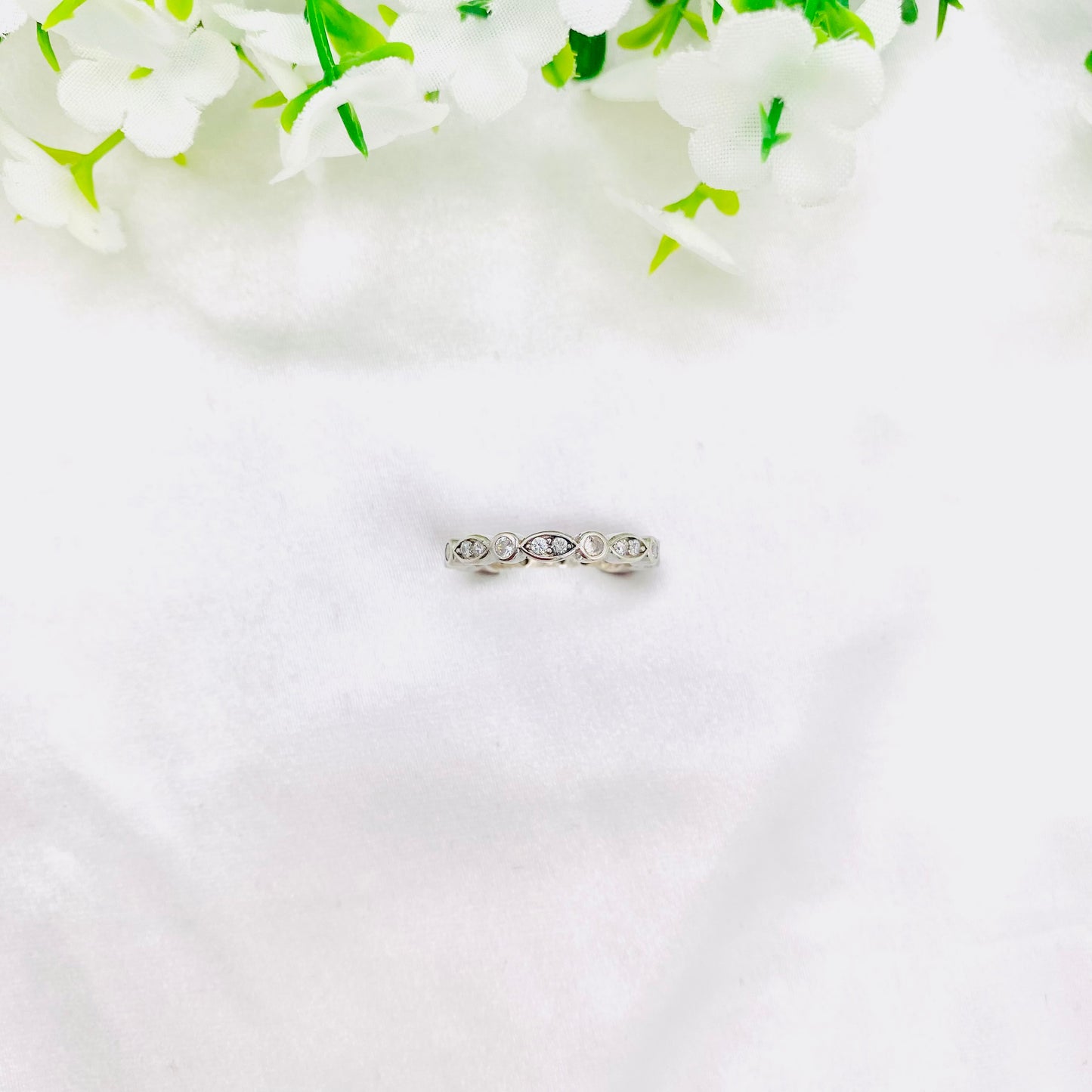 Women Silver Band WRI108