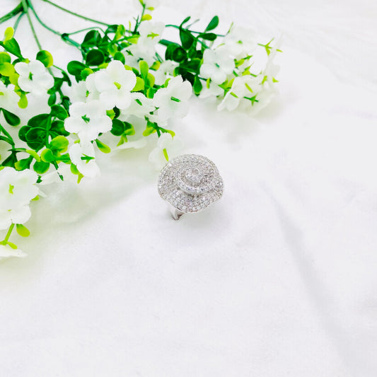 Women Cocktail Flower Silver Ring WRI115