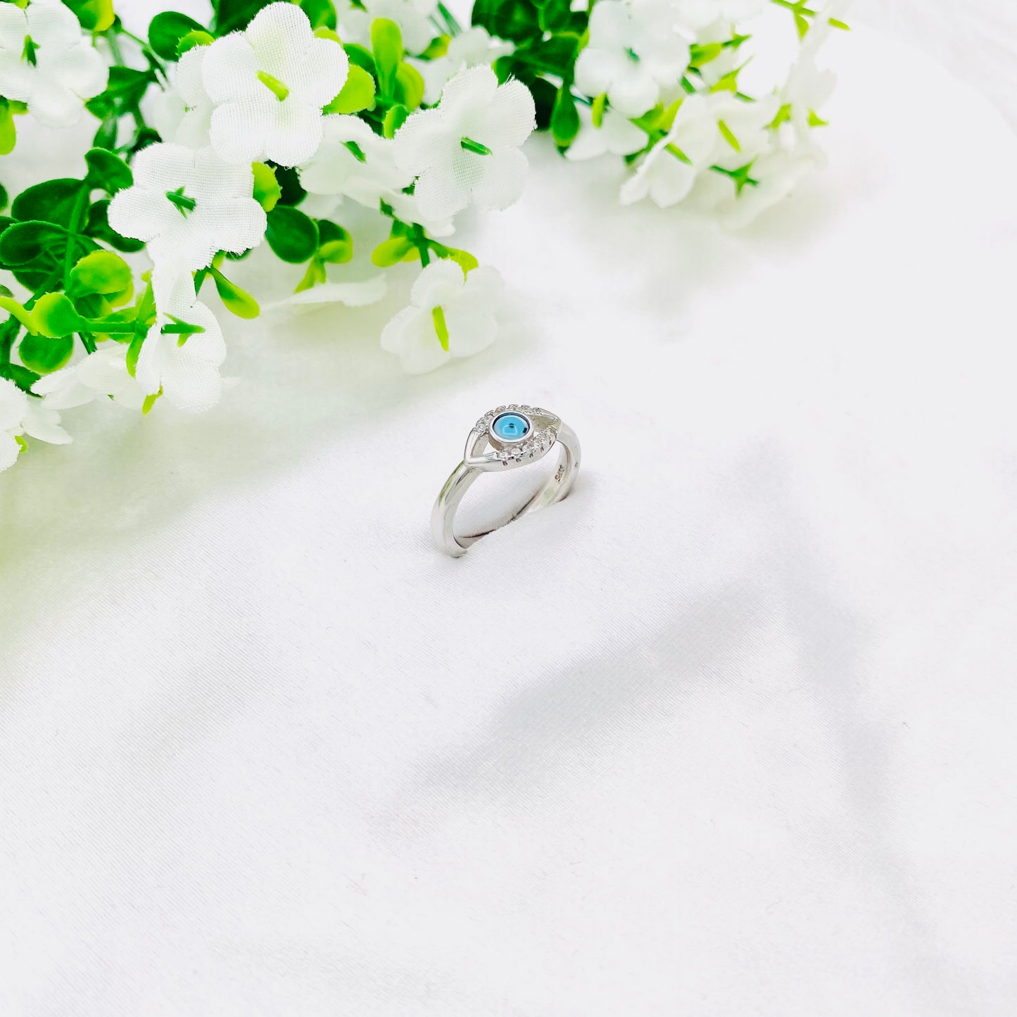 Women Evil Eye Silver Ring WRI118