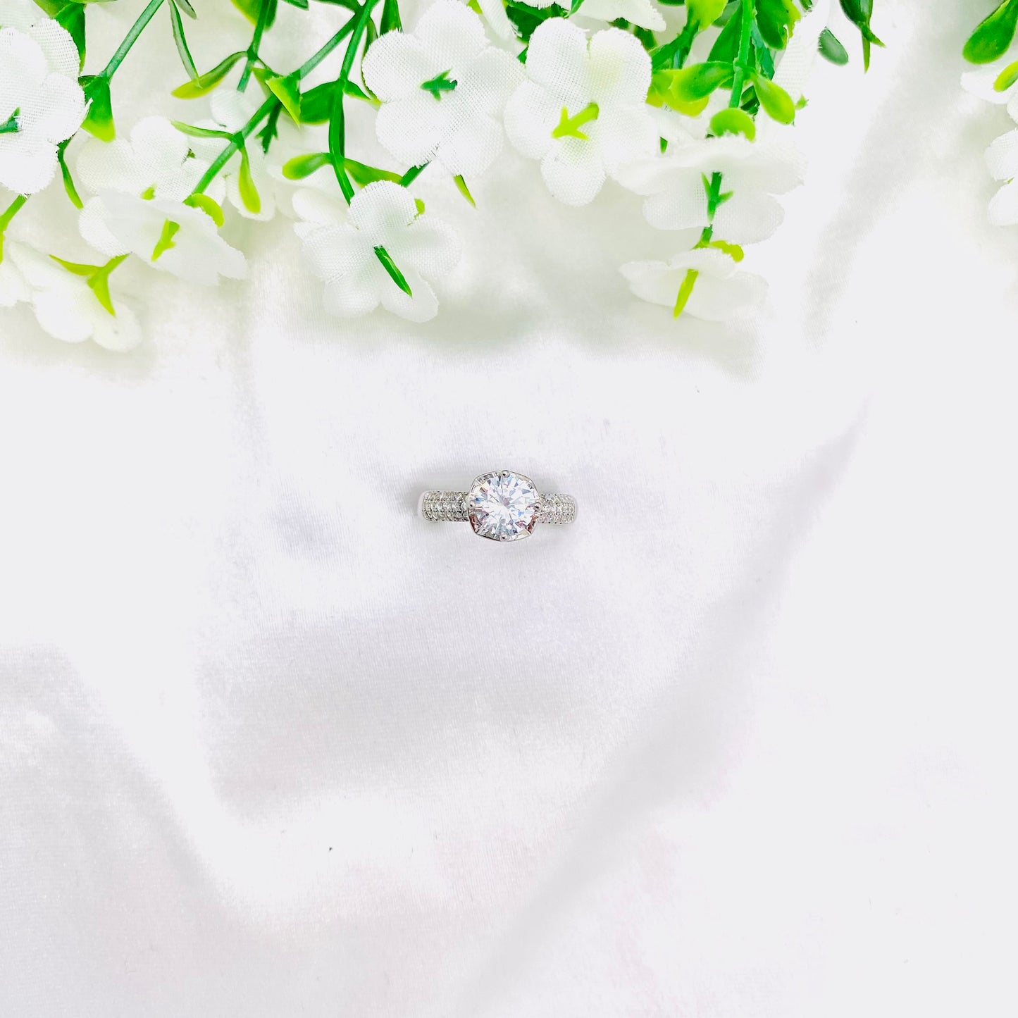 Women Round Solitaire Silver Ring WRI135