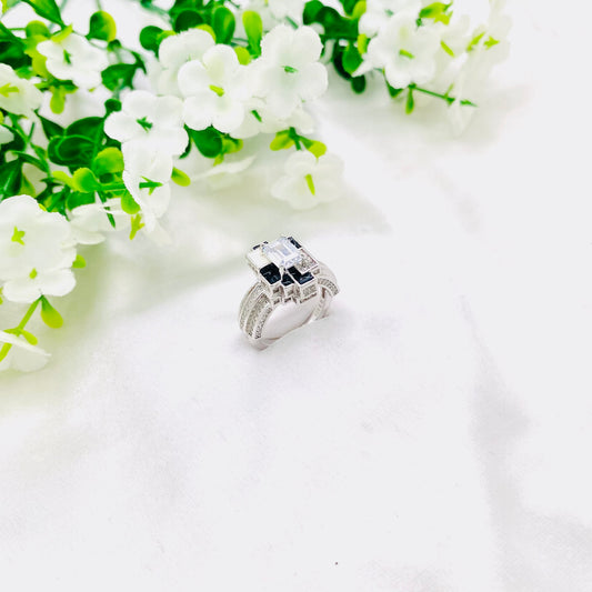 Women Solid Black stone Silver Ring WRI134