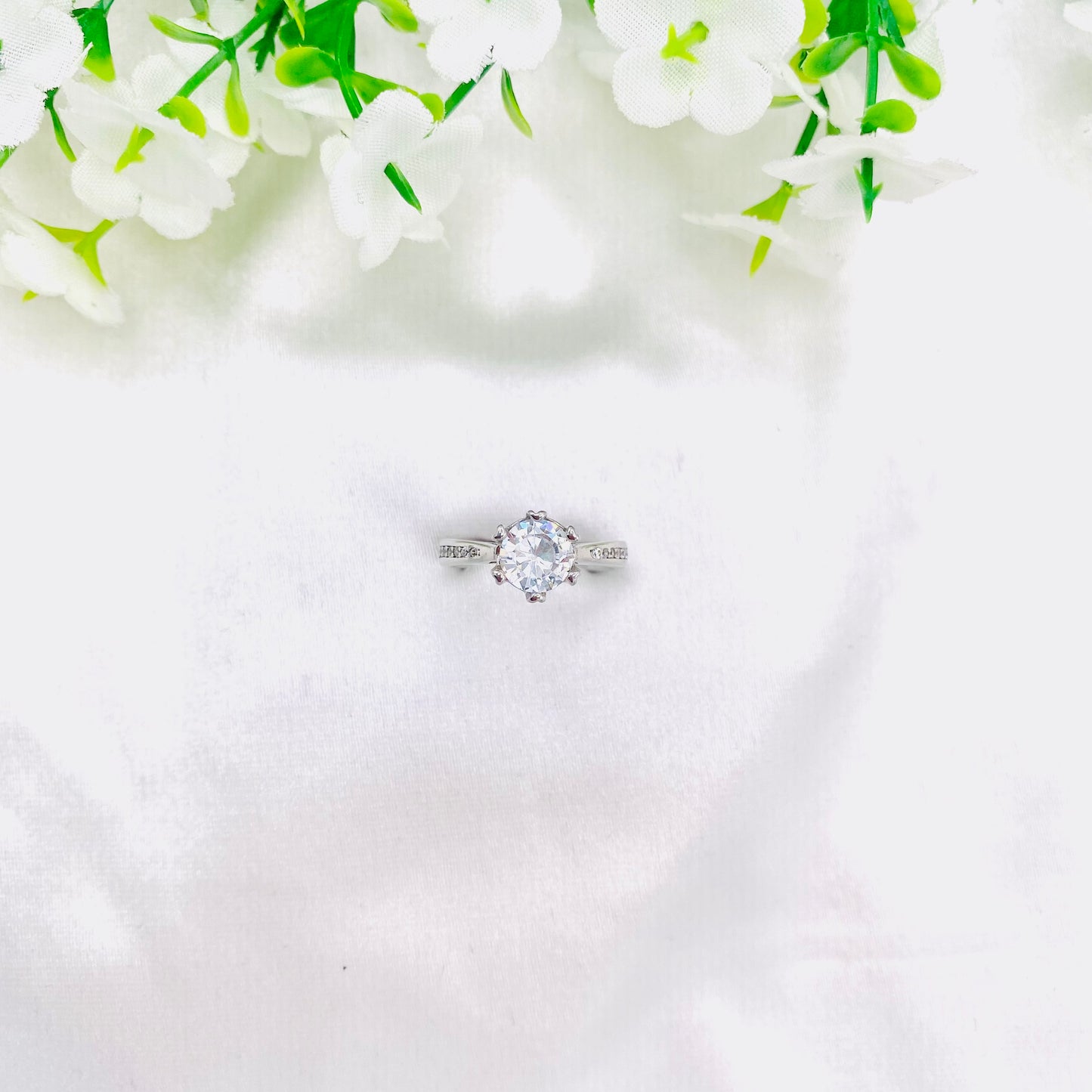 Women Silver Ring WRI153