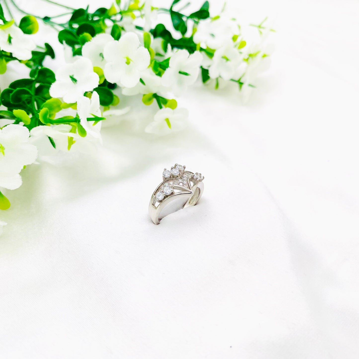 Women Silver Ring WRI156