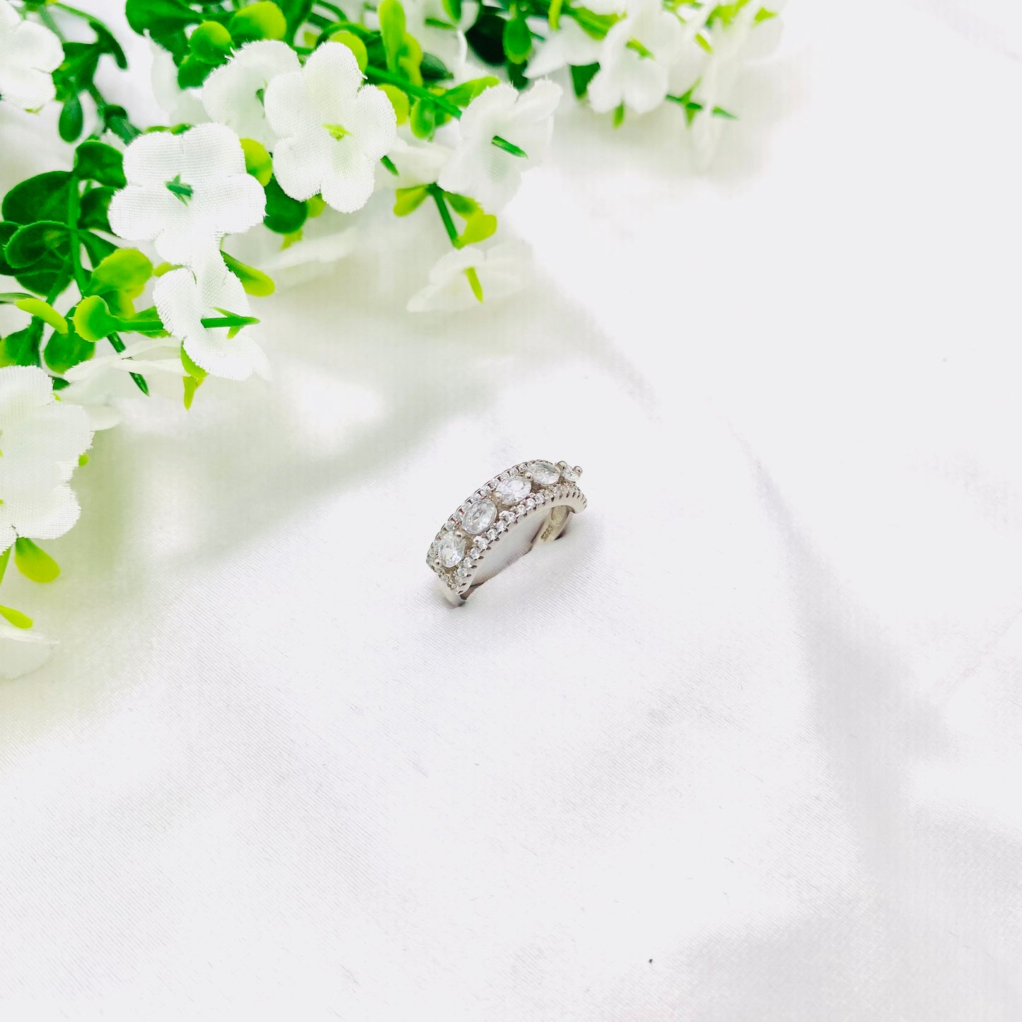 Women Silver Band with stones WRI157