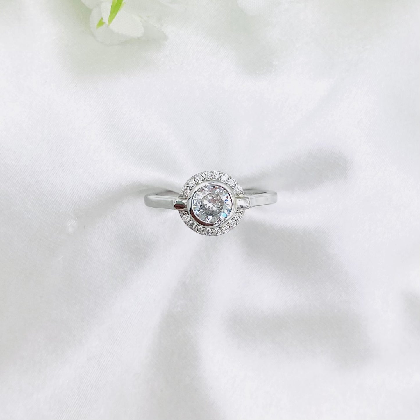 Women Solitaire Ring WRI161