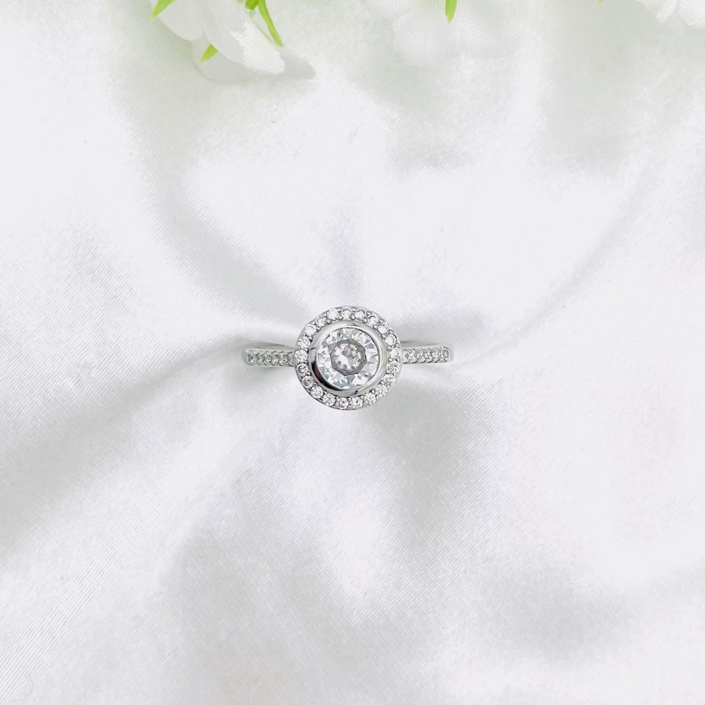 Women Solitaire Silver Ring WRI171