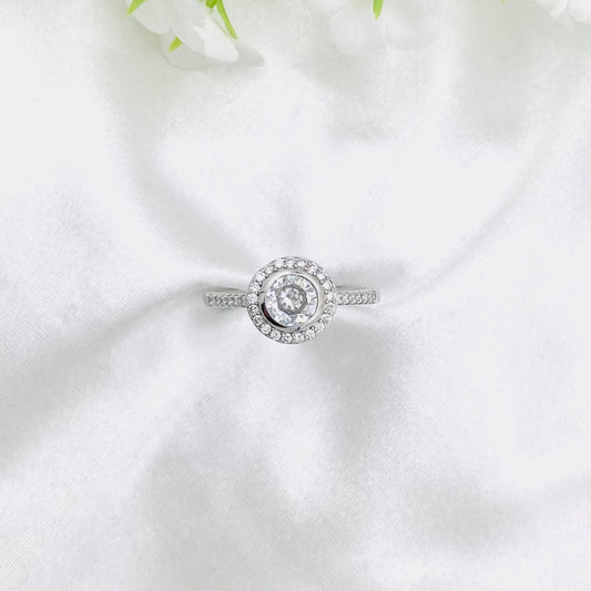 Women Solitaire Silver Ring WRI171