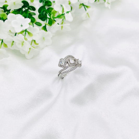 Women Silver Stylish Ring WRI199