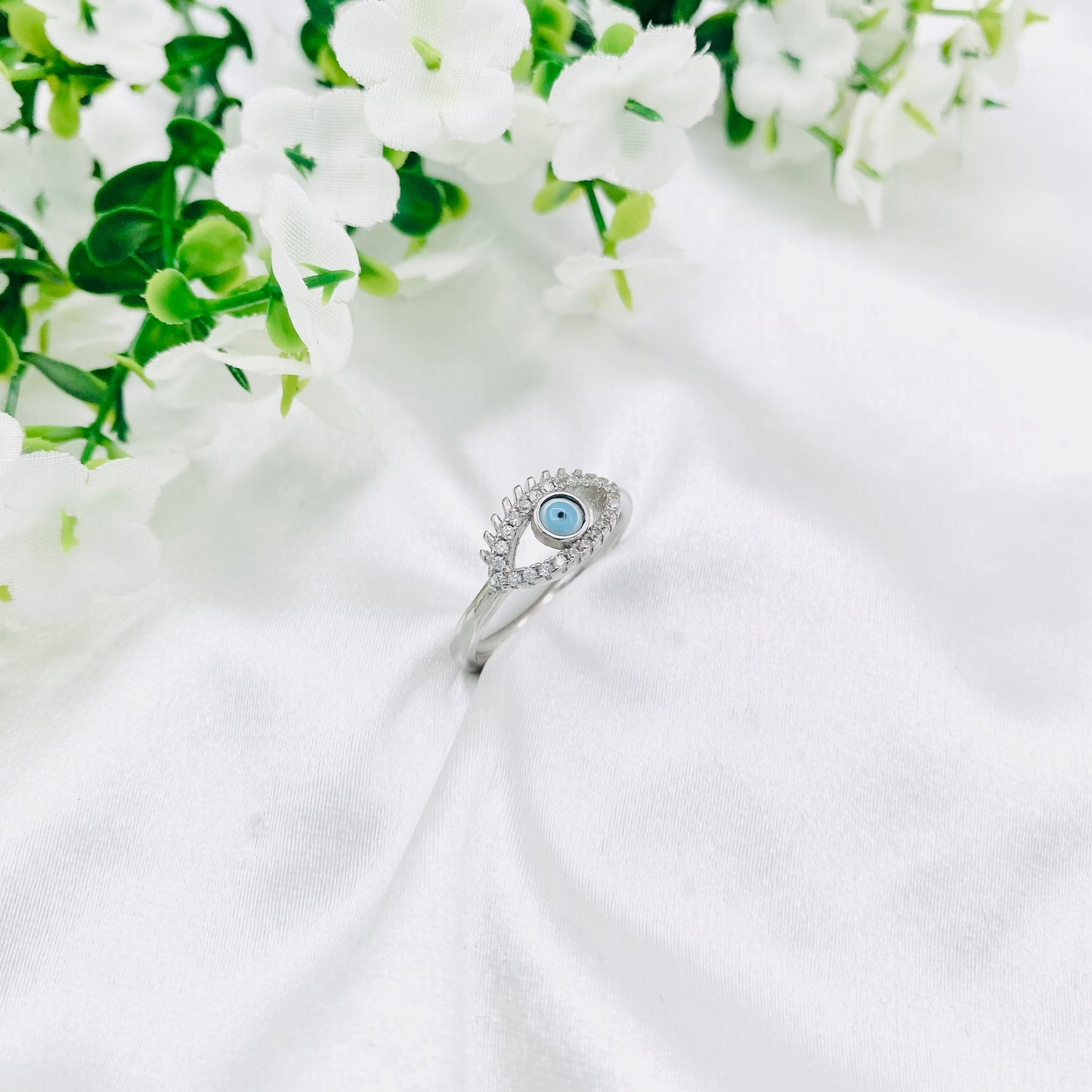 Women Evil Eye Silver Ring WRI185